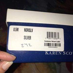 Women silver 8.5 sling back dressy 3´ heels